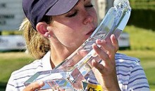 In Celebration She Just Wanted to Kiss It (PIC)