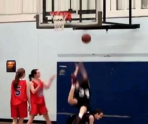 Girls Epic Dunk Fail