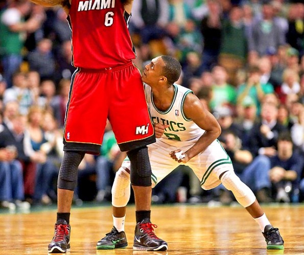 rajon rondo looking up