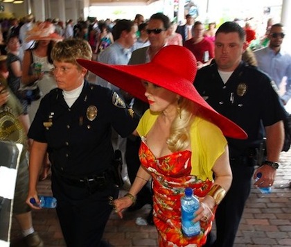 #15 cyndi lauper huge red hat kentucky derby 2012 #15 cyndi lauper huge red hat kentucky derby 2012