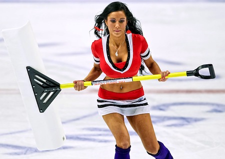 [Image: blackhawks-ice-girl-4.jpg]