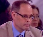 TNT’s Ernie Johnson Is Not Impressed with His Halftime Notes (Video)