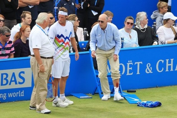 nalbandian kicks sign line judge bloody leg