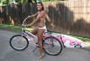 http://www.totalprosports.com/wp-content/uploads/2012/08/surf_girls_12-520x390.jpg