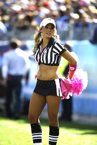4-Sexy-NFL-Referee-NFL-Cheerleaders-Hall
