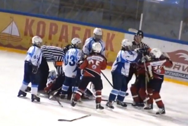 russian youth hockey brawl