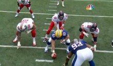 Peyton Manning Takes One Final Snap From Jeff Saturday at the Pro Bowl (Video)