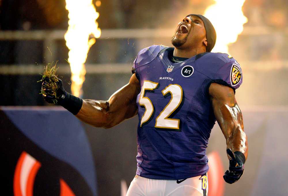 http://www.totalprosports.com/wp-content/uploads/2013/01/ray-lewis-retirement-last-home-game.jpg