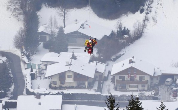 lindsey vonn crash world ski championships airlifted