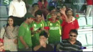creepy-indian-cricket-fan-creepy-sports-
