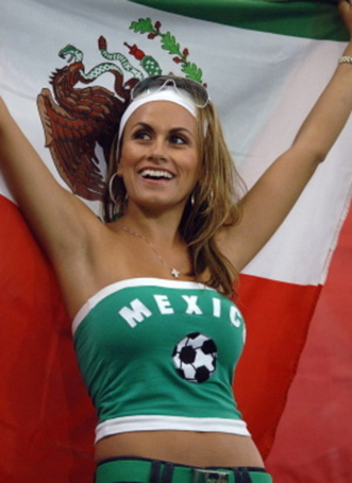 11 mexico 2 - hottest fans 2014 fifa world cup