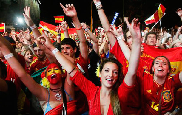 14 spain 2 - hottest fans 2014 fifa world cup