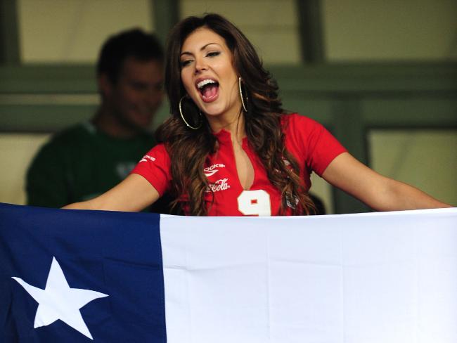 18 chile 1 - hottest fans 2014 fifa world cup