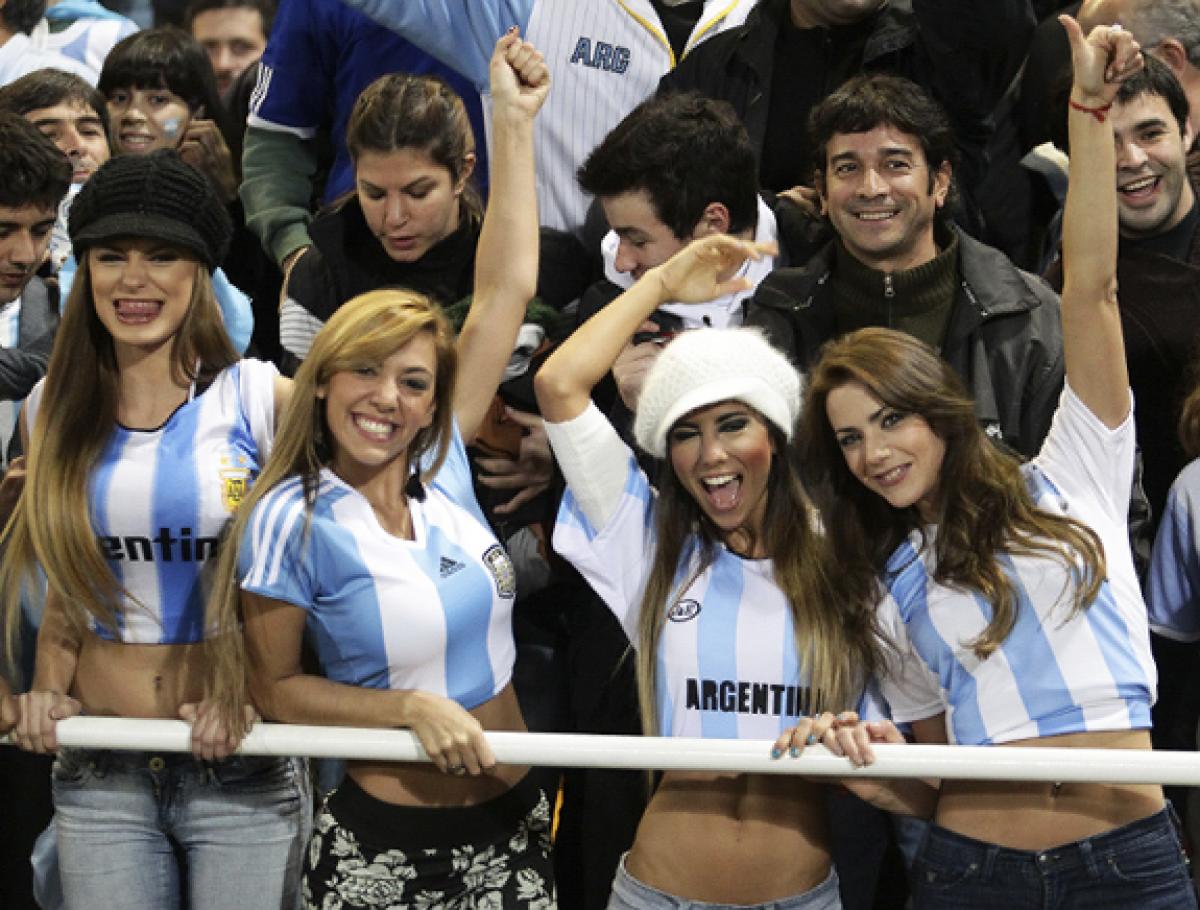 2 argentina 4 - hottest fans 2014 fifa world cup