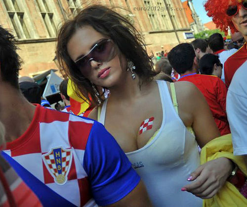 7 croatia 2 - hottest fans 2014 fifa world cup