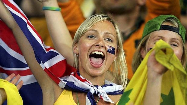 8 australia 2 - hottest fans 2014 fifa world cup