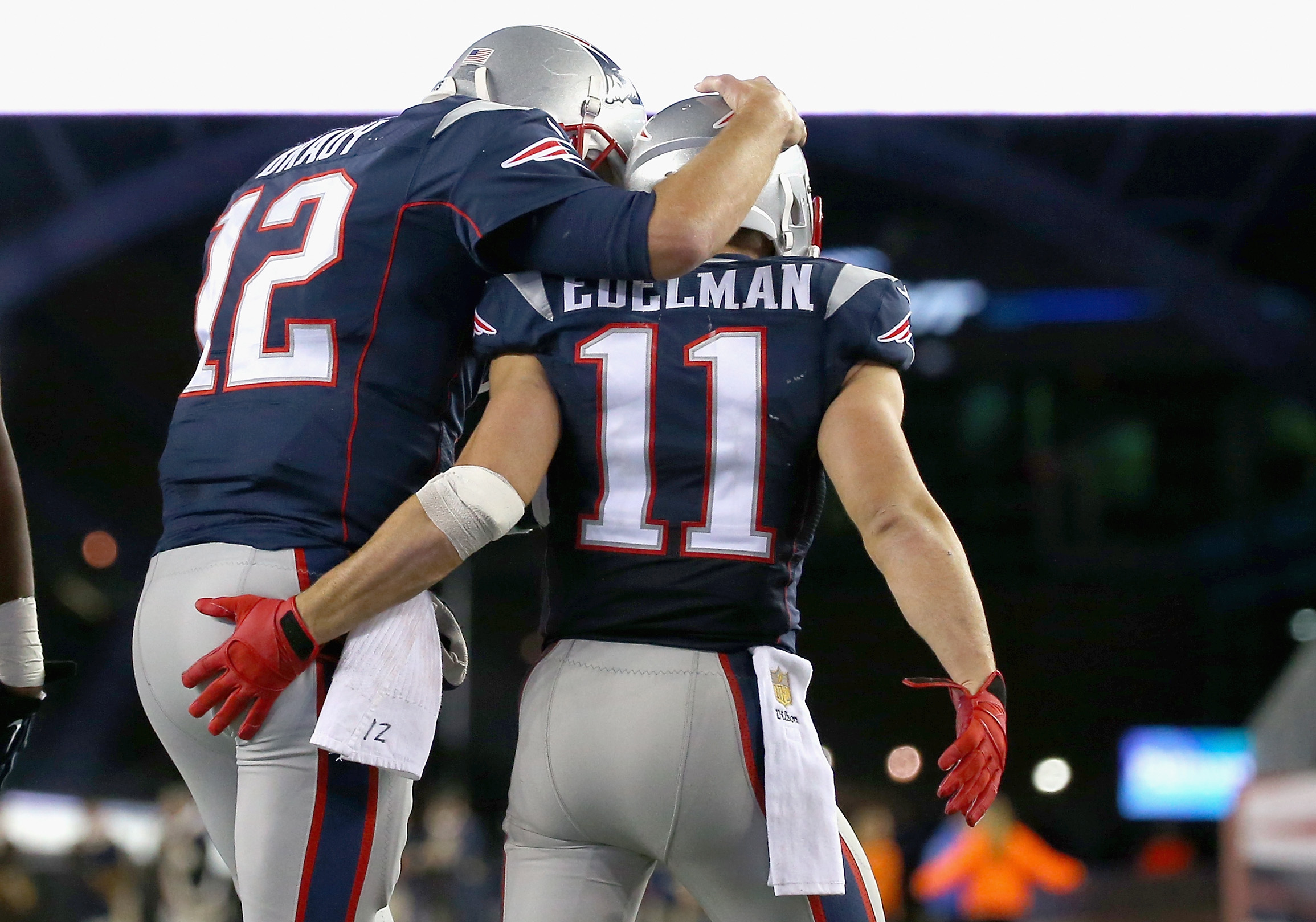 Total Pro Sports Tom Brady Text to Julian Edelman: 