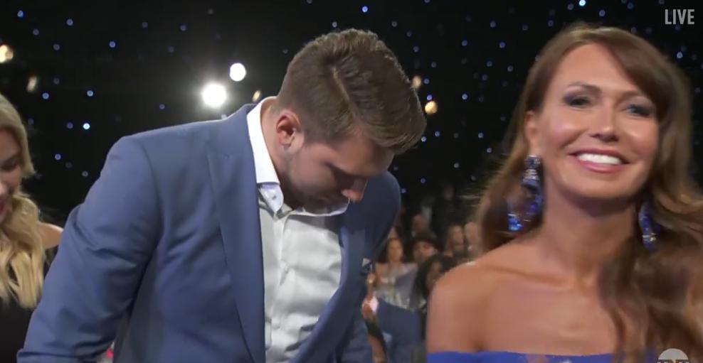 Luka Doncic S Mom Was The Real Mvp Of The 2019 Nba Awards Video Pics Total Pro Sports