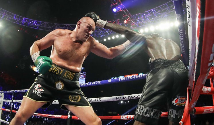 Ringside Footage Shows Just How Hard Tyson Fury Punched Deontay Wilder ...