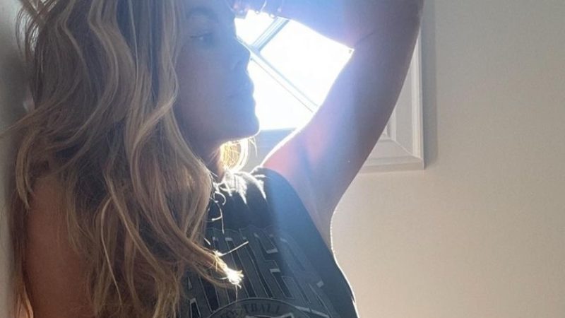 Former Boxer Turned Sports Reporter Ava Fiore Strips Down To Thong