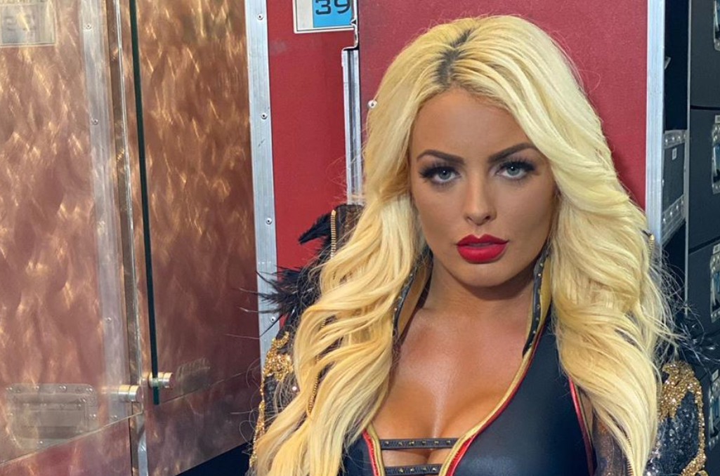 Mandy Rose Recreates Iconic Shawn Michaels Nude Photo Complete With