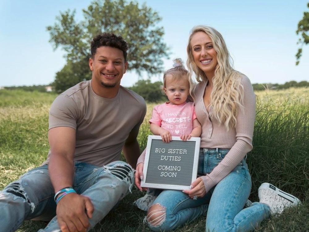 patrick mahomes second baby announcement