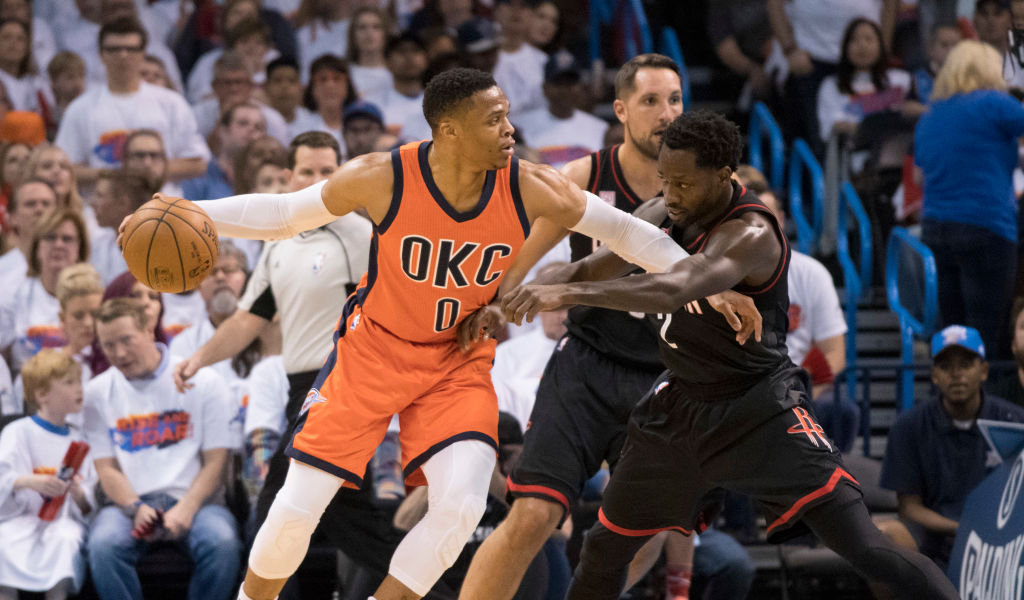 Russell Westbrook being guarded by Patrick Beverly