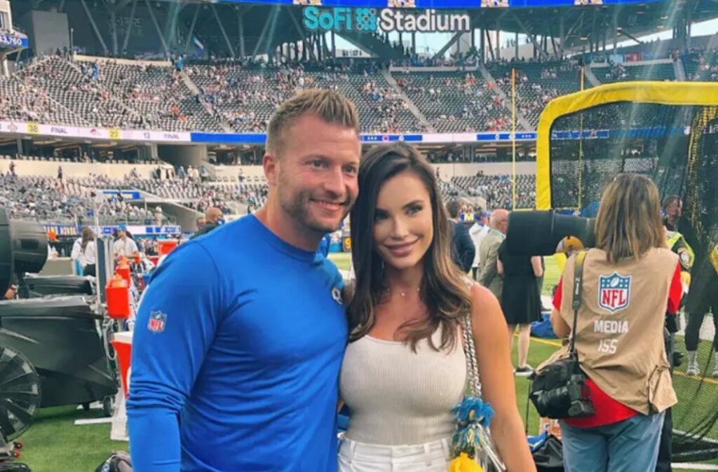 Sean McVay and his wife posing