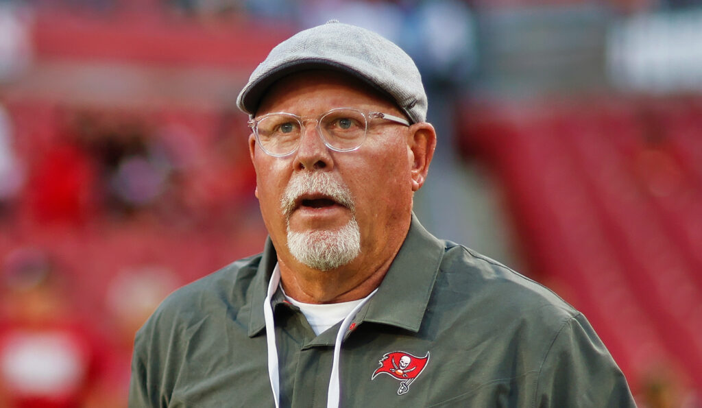 Bruce Arians on the field at Bucs game.