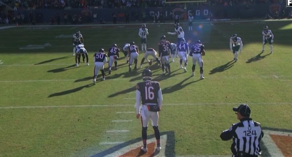 The Chicago Bears line up for a punt against the Eagles.