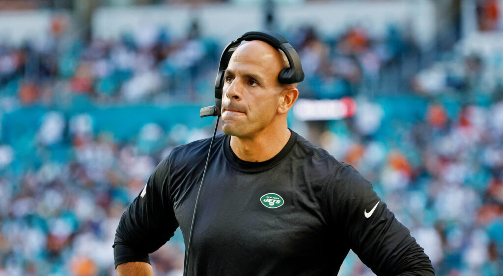 Robert Saleh during a game vs. the Miami Dolphins