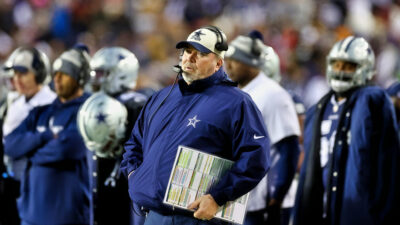 Mike McCarthy on the sidelines during Cowboys game