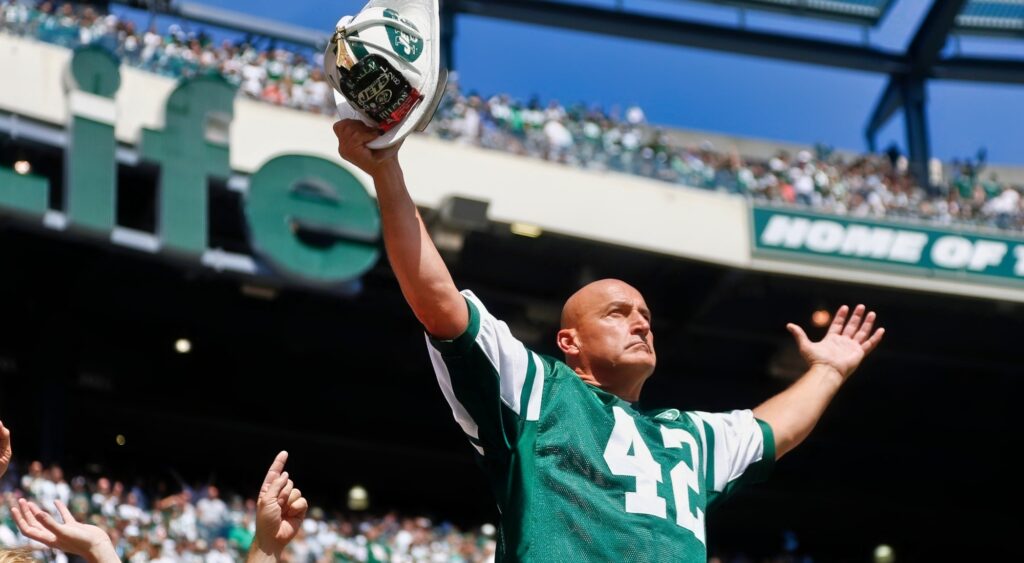 JEts fan Fireman Ed fires up the crowd at MetLife Stadium.