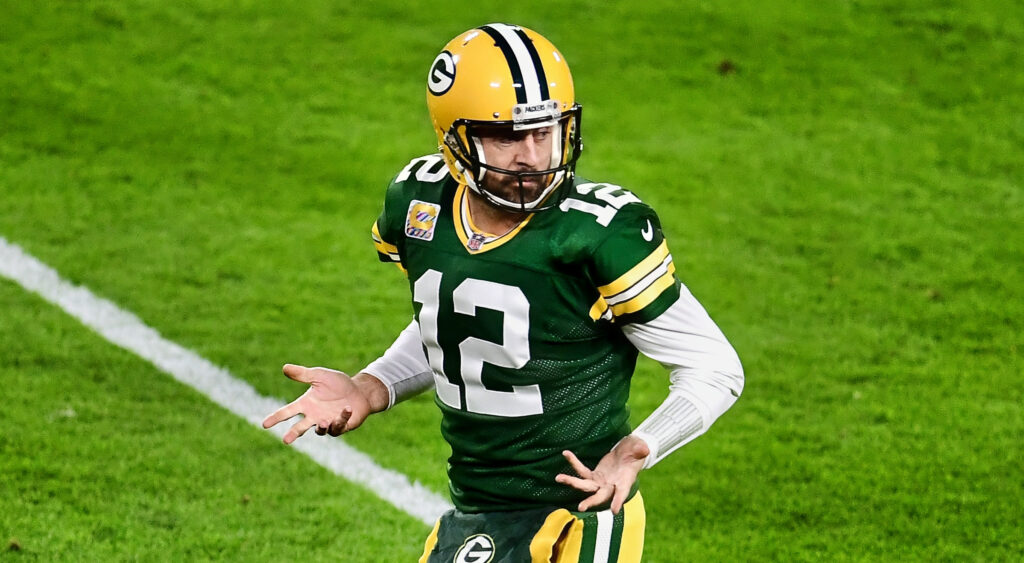 Aaron Rodgers gesturing during game