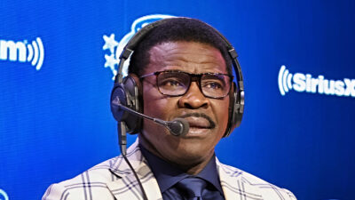 Michael Irvin with headset on