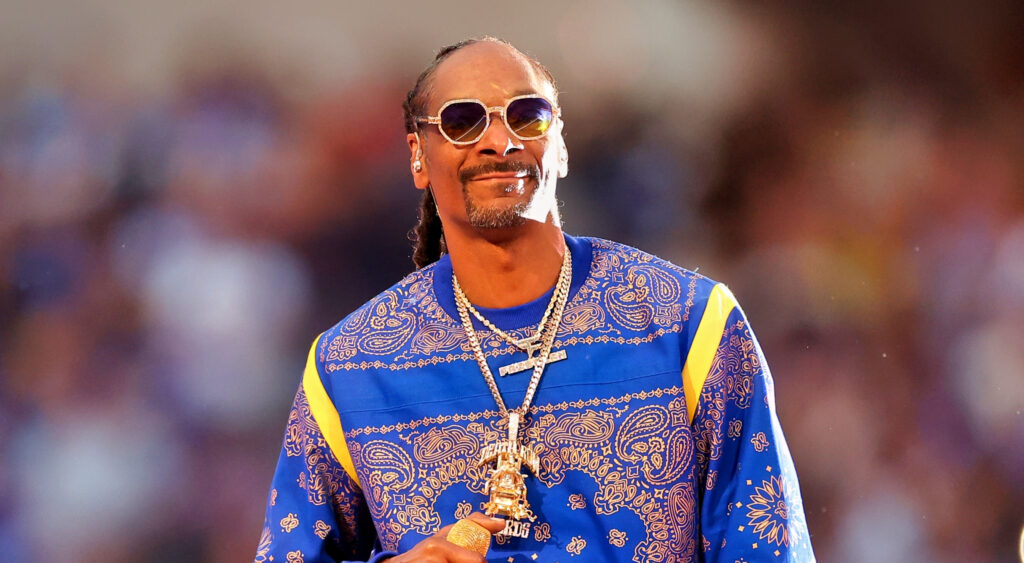 Snoop Dogg in blue outfit at Super Bowl 56
