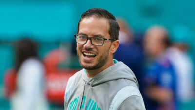 Mike McDaniel smiling