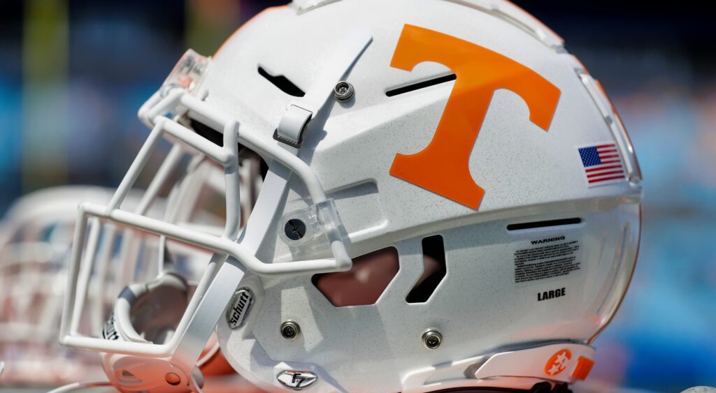 Tennessee Vols helmet