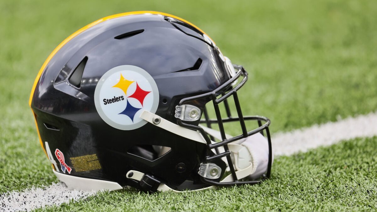 Steelers helmet