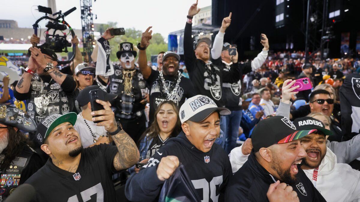 Raiders fans cheering