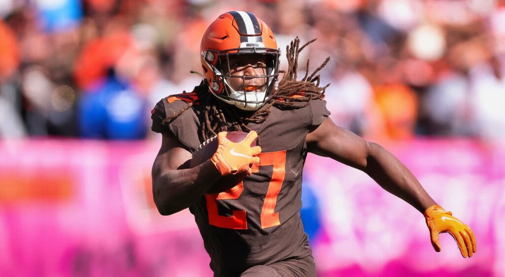 Kareem Hunt of Cleveland Browns running with football.