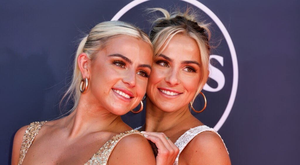 The Cavinder twins smiling while posing at ESPYs