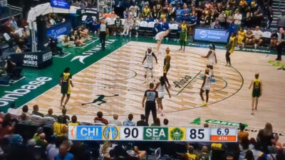 Photo of the last few seconds of a WNBA game between the Chicago Sky and Seattle Storm