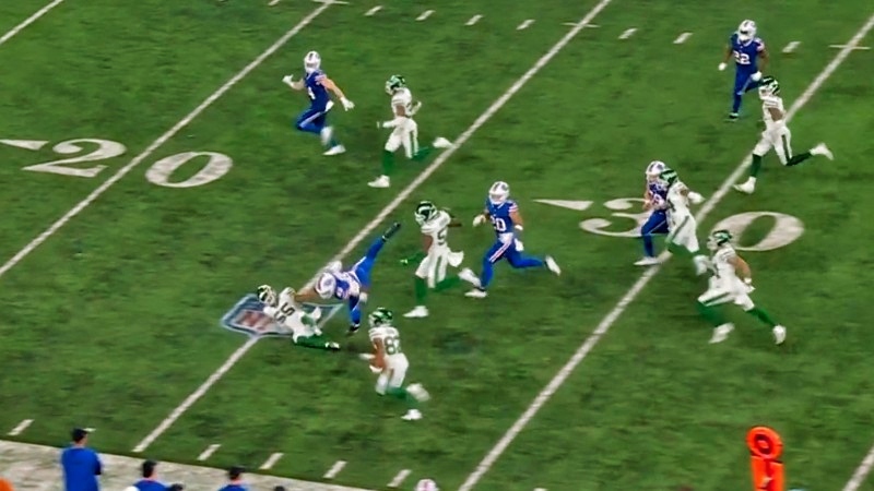 Screenshot of Xavier Gipson touchdown.