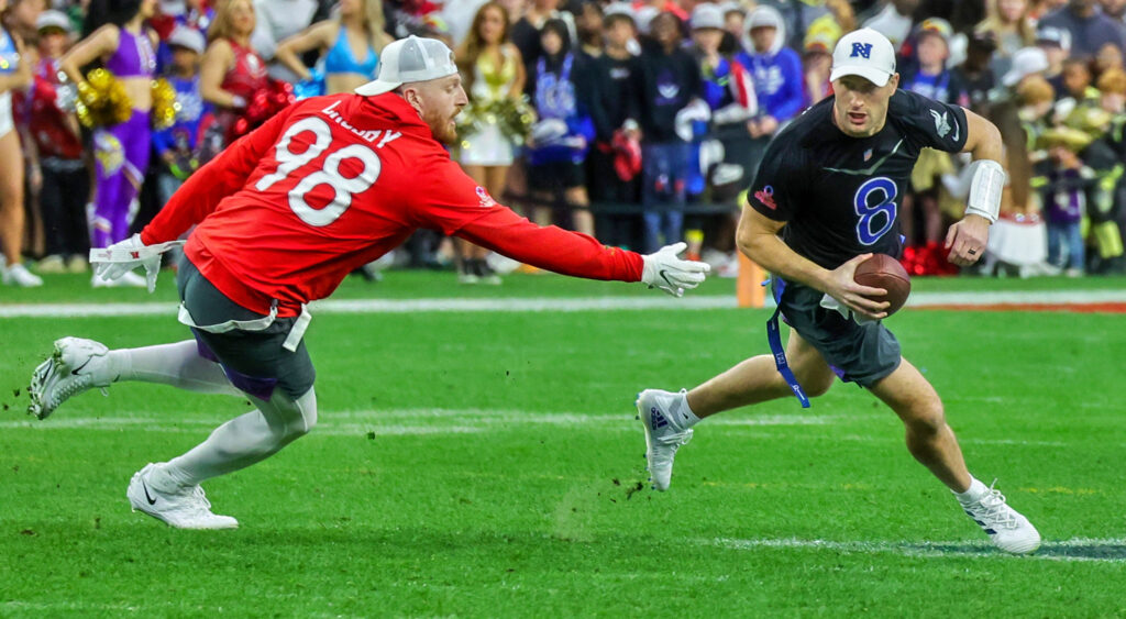 Maxx Crosby chasing Kirk Cousins at Pro Bowl