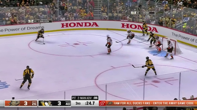 Pittsburgh Penguins on power play vs. Anaheim Ducks.