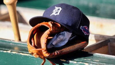 Detroit Tigers cap and glove