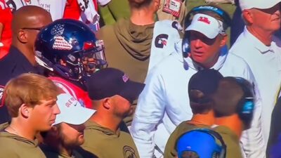 Lane Kiffin berating one of his players