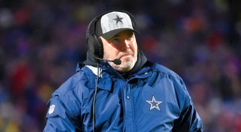 Dallas Cowboys head coach Mike McCarthy looking on during game.
