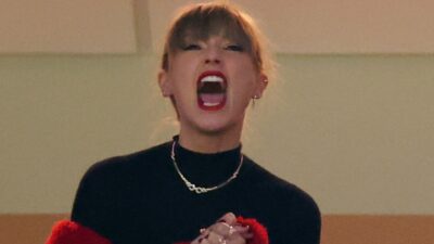 Taylor Swift yelling